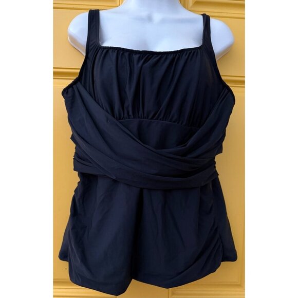 Land’s End Tankini Top Size 16  Black Built In Bra Summer Beach Vacation - Picture 1 of 5
